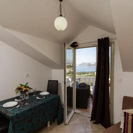 Bell Memories Cavtat